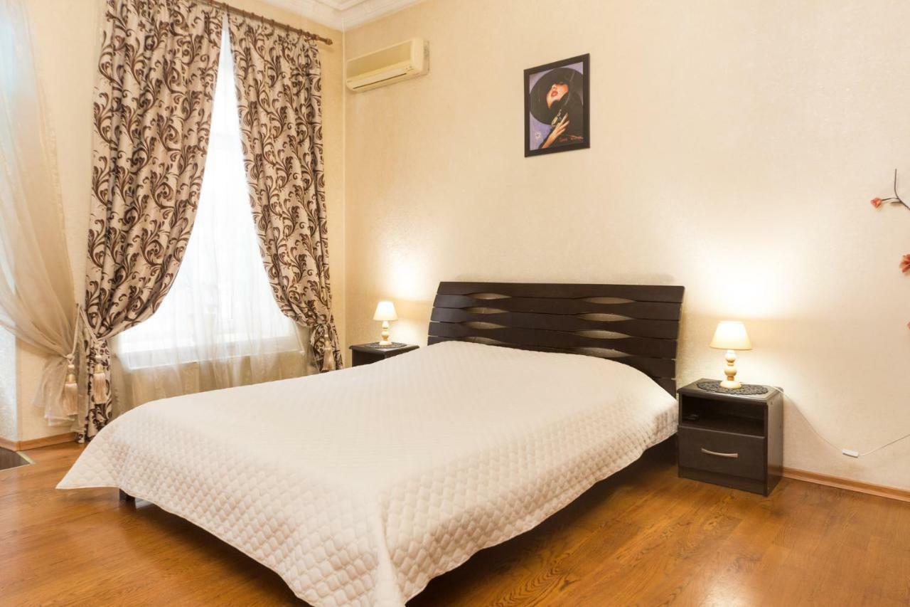 GoodRest on Ekaterininskaya Lägenhet Odessa Exteriör bild